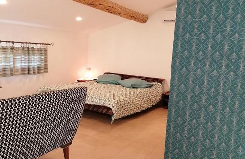 Caromb House | le clos du Patre