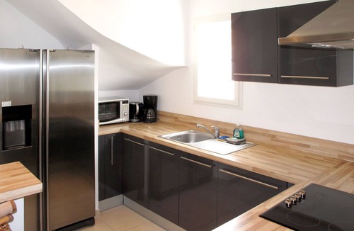Saint-Saturnin-les-Apt House | Le Clos Savornin V10IC by Interhome