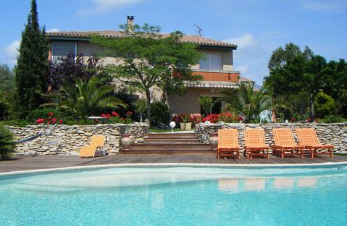 Issel House | Le Domaine de Charline de 1 à 35 personnes