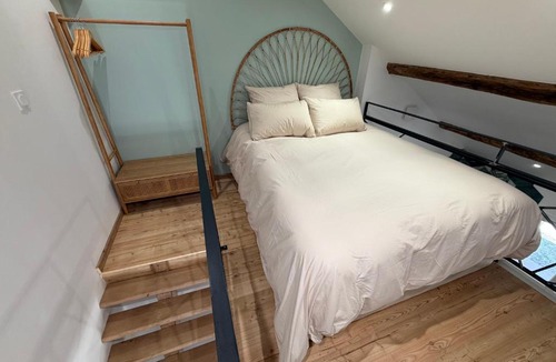 La Batie-Montgascon Bed & Breakfast | Le Domaine du Moulin Montagot