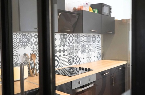 Istres Apartment | Le Duplex - Renovated T3 in the heart of Istres