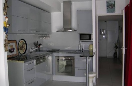 La Ciotat Apartment | "Le Franklin "T3 Terrace-clim-Garage. 30 meters from the beach