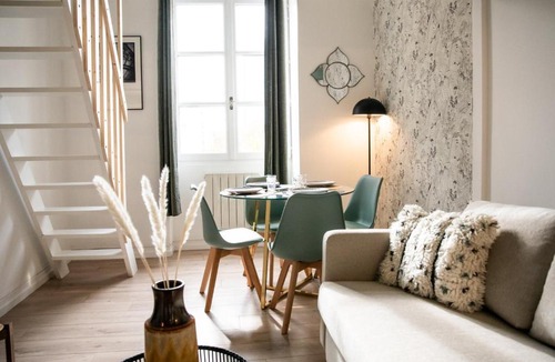 Marechal Lyautey - Vitton Apartment | Le Gary - Appartement atypique refait à neuf - A deux pas Parc Tête d'Or