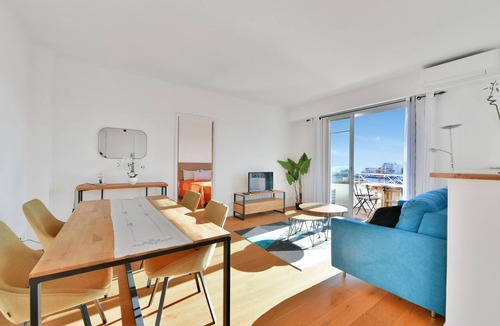 Carnot Apartment | Le Marine vue mer avec joli terrasse