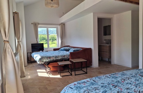 Tullins Bed & Breakfast | Le Petit Chépy Bed and Breakfast 3.