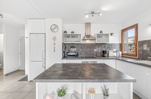 Embrun Apartment | Le Plein Ciel, with Lake View and Wi-Fi