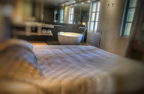 Serignan-du-Comtat Hotel | Le Pré du Moulin - Maison Alonso - Hôtel Restaurant