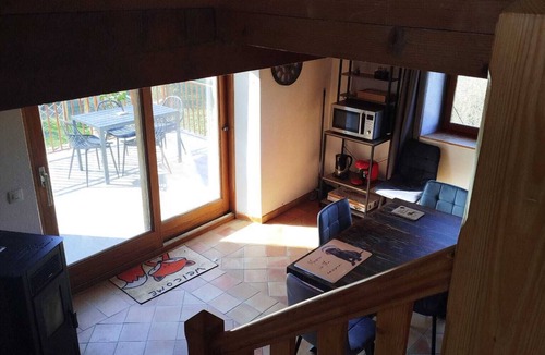 Secheras House | Le Repaire, dog-friendly lodgings in the alchemist's lair.