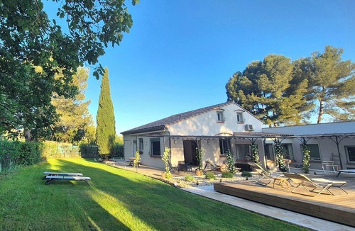 Alleins House | Le Repos House—Sleeps 6—Pool—Pétanque