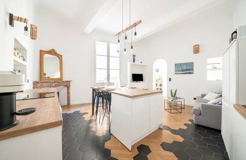 Historic Centre Apartment | Le Saint Firmin - Two Bedroom Apartment, Sleeps 4