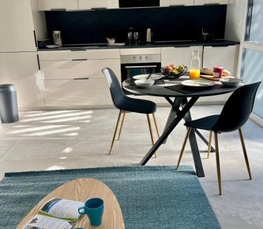 Le Bourg-d'Oisans Apartment | Le Vieux Bourg Apartment 5, Spacious 1 bed Apartment, Bourg Centre