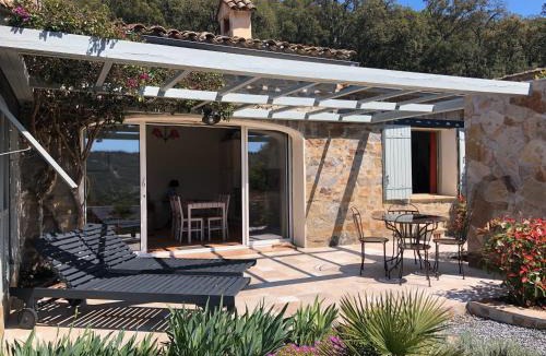 Grimaud Bed & Breakfast | Les Aurochs