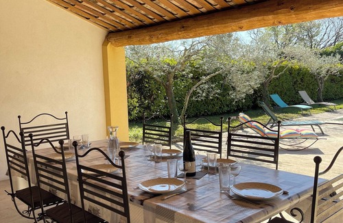 Caromb House | Les Belettes in Caromb with swimming pool Between Mont Ventoux and Dentelles de Montmirail