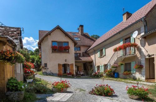 Saint-Jacques-en-Valgodemard Bed & Breakfast | Les Clarines Perceneige - Chambre d'Hôtes Vue Sur Montagne & SPA
