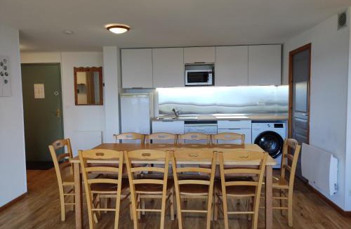 Chamrousse Apartment | Les Domaines de LArselle à Chamrousse 1700 -Silènes A32 avec accès piscine - Classé 3 étoiles