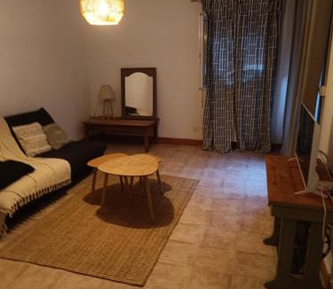 Bagnols-sur-Ceze Apartment | les grillons