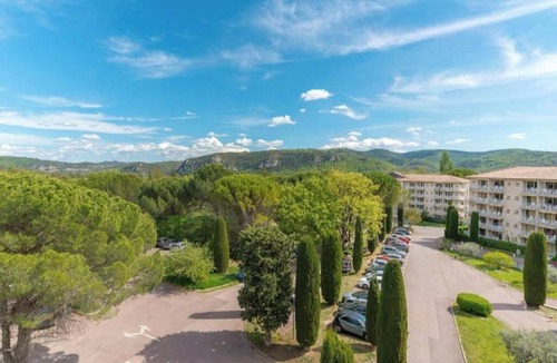 Greoux-les-Bains Apartment | Les Hautes Plaines Residence with a pool open from 2:00 p.m. to 7:00 p.m.