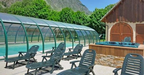 La Chapelle-en-Valgodemard Apartment | Les Oulles 18 - WIFI - Piscine - Balcon