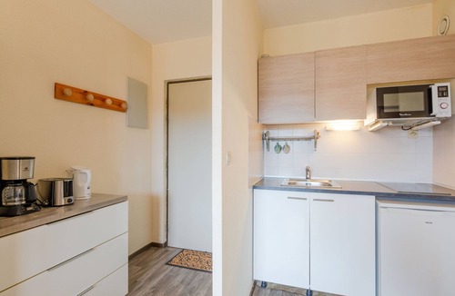 Sainte-Maxime Apartment | Les Pins Ensoleilles by Interhome