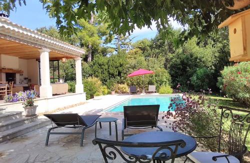 Maussane Apartment | Location Vacances Gillardin