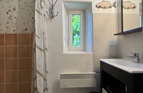 Entrechaux Other | Loft in a lovely farm-house on the Mont-Ventoux's country side
