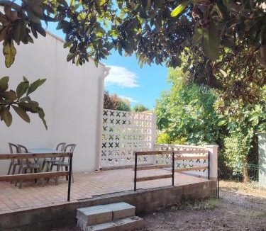 La Peyrade Apartment | Logement avec terrasse et jardin