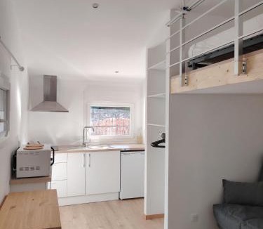 La Peyrade Apartment | Logement avec terrasse et jardin