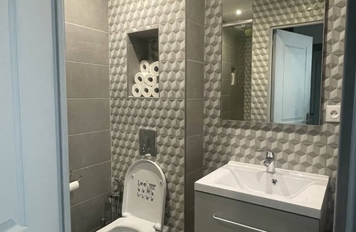 Vitrolles House | Logement Calme et Cocooning à 5 Minutes de Laéroport