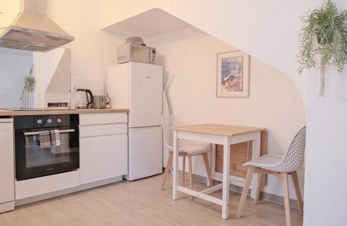 Saint-Henri House | Love nest with terrace close to the sea