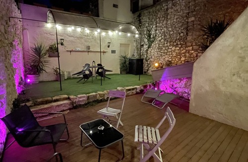 Orgon Apartment | Love Room apartment with private Jacuzzi and hammam unusual place for lovers