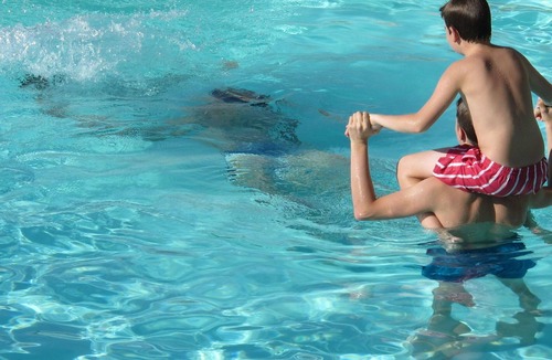 Chambonas Apartment | Lovely apartment for 6 people with WIFI, pool, TV, terrace and pets allowed