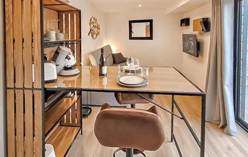Jonquerettes House | Lovely Home In Jonquerettes
