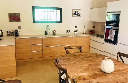 Le Thor House | Lovely home in LE THOR with WiFi