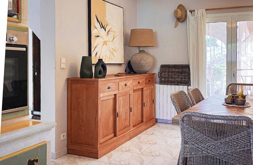 Mouries House | Luxurious home in Mouries with private swimming pool, can be inside or outside