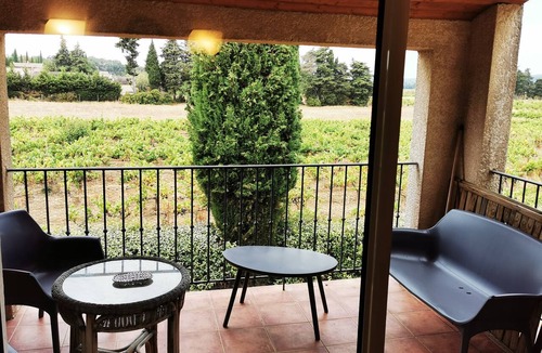Sainte-Cecile-les-Vignes Apartment | Luxury Accommodation with a Pool in a Private Residence in a Provençal Village