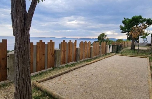 Le Dramont House | Luxury Bungalow/Mobile Home with Ocean View on the Ile d'Or, Saint-Raphaël—Accommodates 4 People