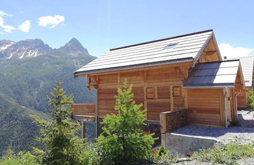 Pra Loup Ski Chalet | Luxury chalet for 12 in Pra Loup, modern and cozy