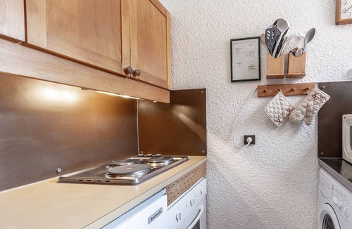 Meribel-Mottaret Apartment | Méribel Mottaret: Cozy 2-Bedroom Apt, Balcony, Ski-In/Ski-Out