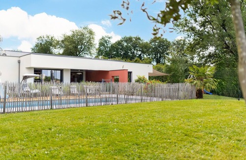 Carmaux Villa | Magnificent architect-designed house with swimming pool 20 min from Albi.