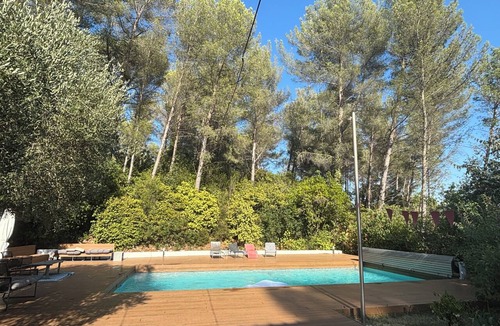 Les Accates House | Magnificent house in the heart of the pine forest in Marseille