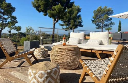 La Cadiere-d'Azur House | Magnificent modern villa with vineyard and sea views