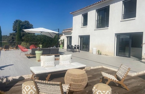 La Cadiere-d'Azur House | Magnificent modern villa with vineyard and sea views