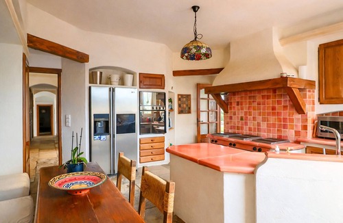 Antibes Villa | Magnificent Provençal Villa with Swimming Pool and Sea View