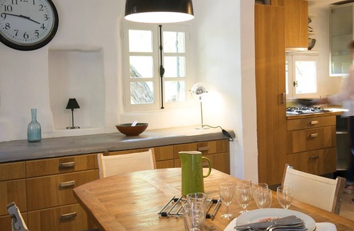 Crillon-le-Brave House | Magnificent restored farmhouse in Crillon-le-Brave with swimming pool