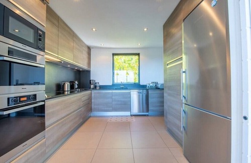 La Croix-Valmer Villa | Magnificent villa with breathtaking views of the sea and vineyards, a little paradise