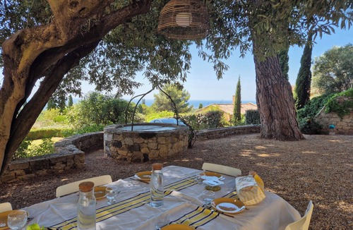Ollioules House | Magnifique Maison Familiale Avec vue sur la Baie de Sanary