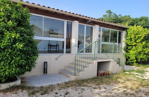 Roquemaure House | Maison 90m2 + Véranda Avec Piscine Privée sur Roquemaure Gard