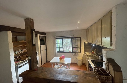 Simiane-Collongue House | Maison au calme sous les pins.