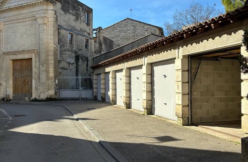 Avignon City Centre House | Maison Climatisée Avec Parking et Rooftop