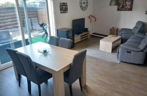 Ouest Villa | Maison climatisée proche circuit des 24H